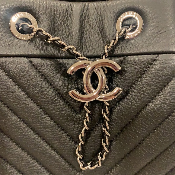 Auth. Chanel black deerskin drawstring bucket bag shiny rhw crossbody handbag - Picture 14 of 17